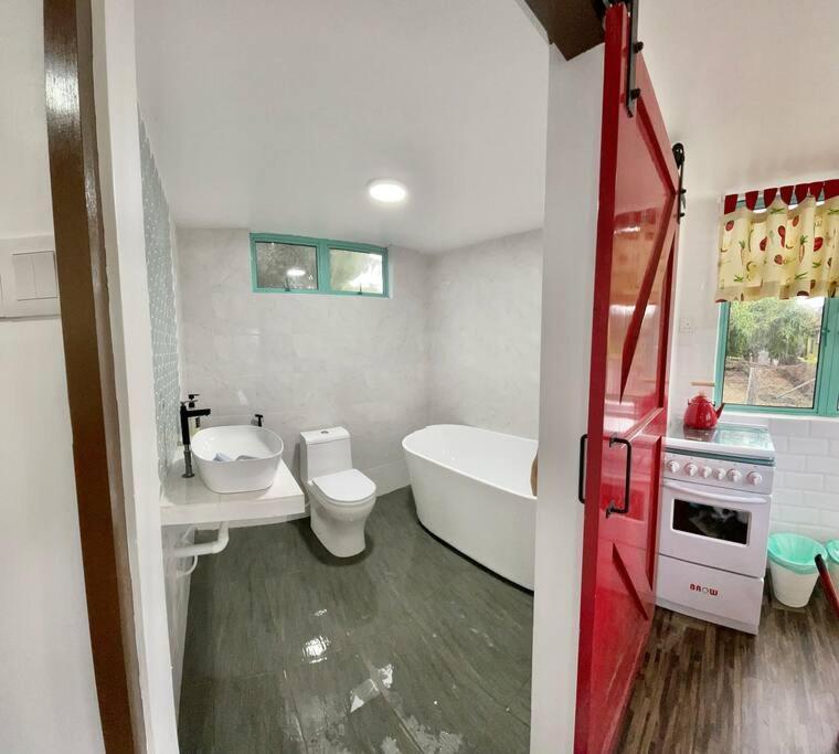 Villa Sea Kecil Tiny House Near Jetty Of Kuala Besut Kampong Nail Exterior foto