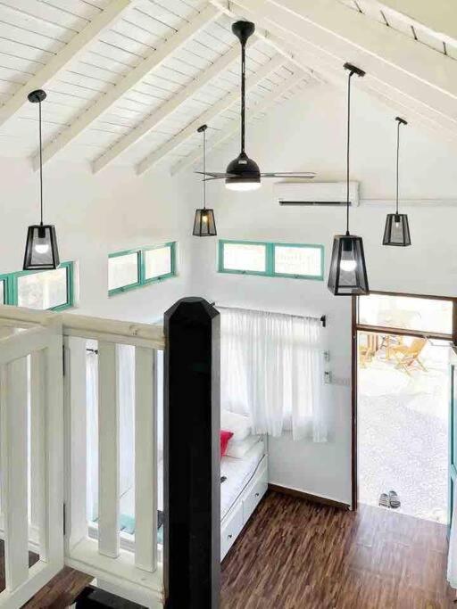 Villa Sea Kecil Tiny House Near Jetty Of Kuala Besut Kampong Nail Exterior foto